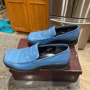 Brand: Steve Madden square toe flat loafers Size: 9 Color: blue